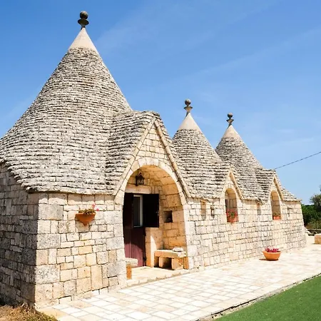 Trullo Elvira & Luigi 莫诺波利