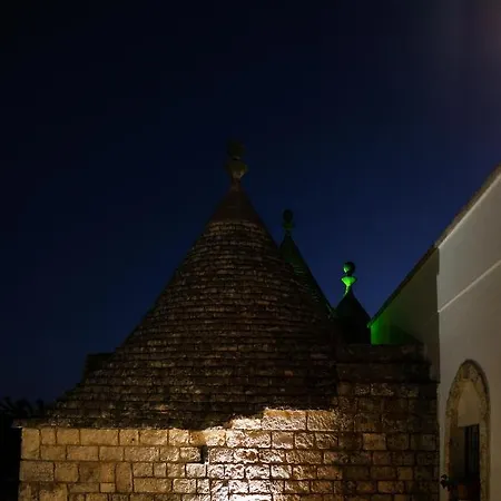 Trullo Elvira & Luigi Monopoli